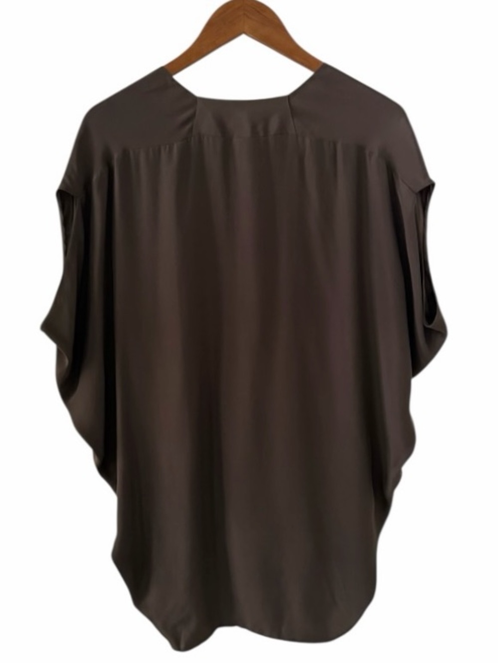 Vince Dark Brown V-Neck Dolman Sleeve Silk Tunic Blouse Size Medium - Picture 4 of 9